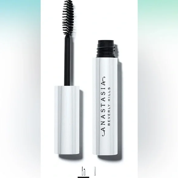 Anastasia Beverly Hills - Clear Brow Gel - Picture 4 of 8